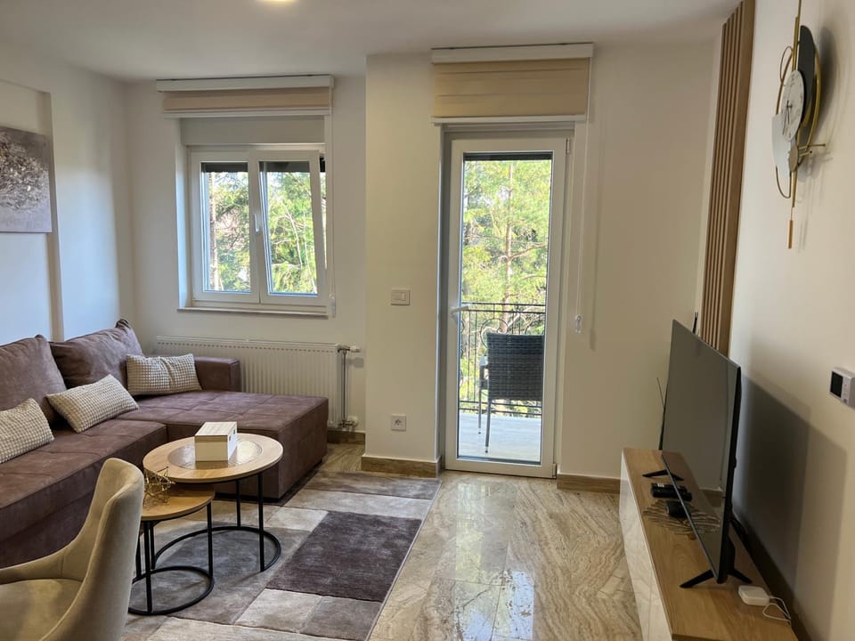 Seating area, internet