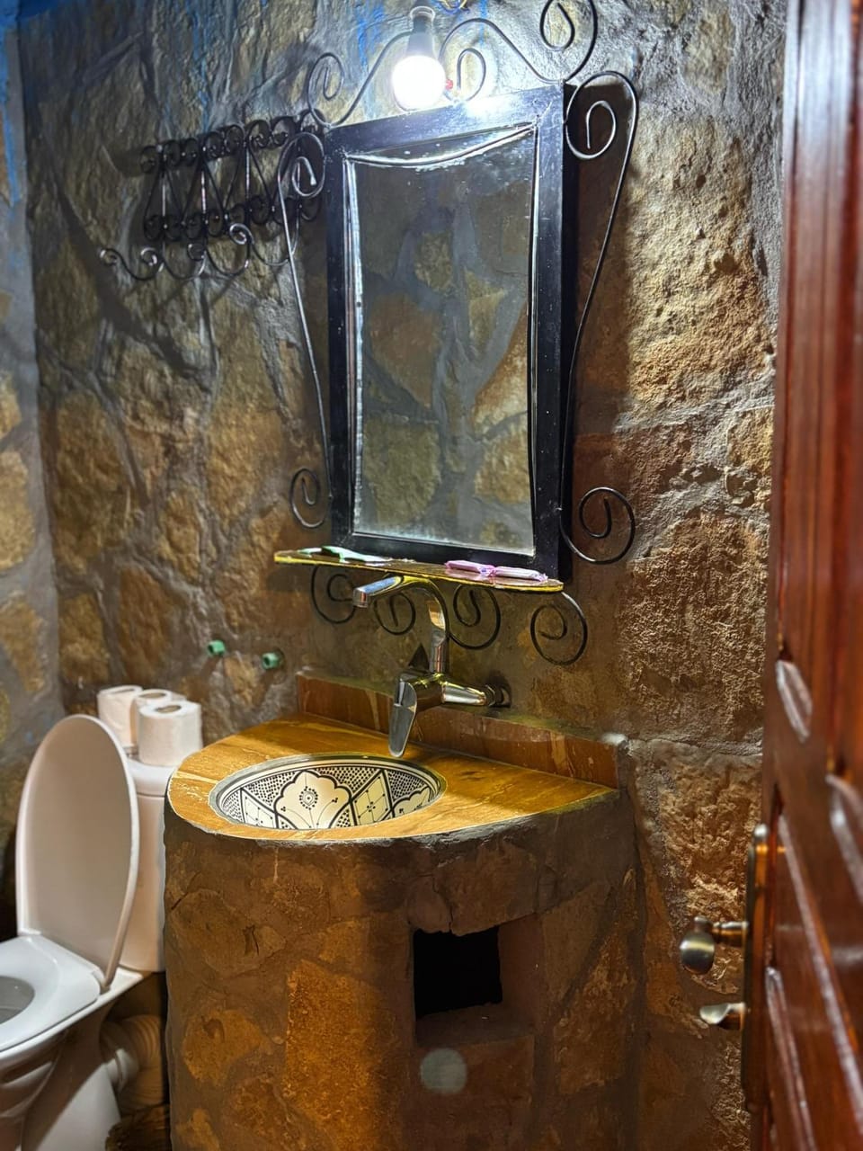 Auberge restaurant Afoud Inn in Morocco