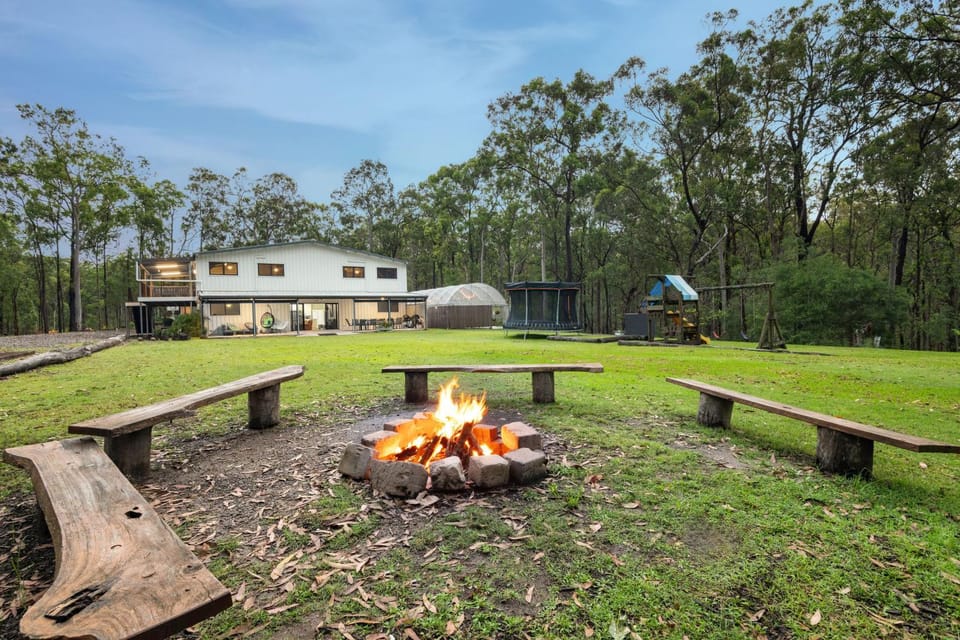 Property building, Natural landscape, Garden, flat iron