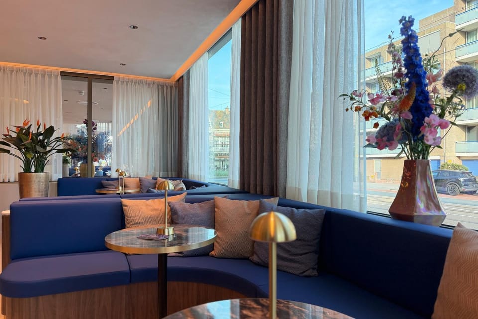 Lounge or bar