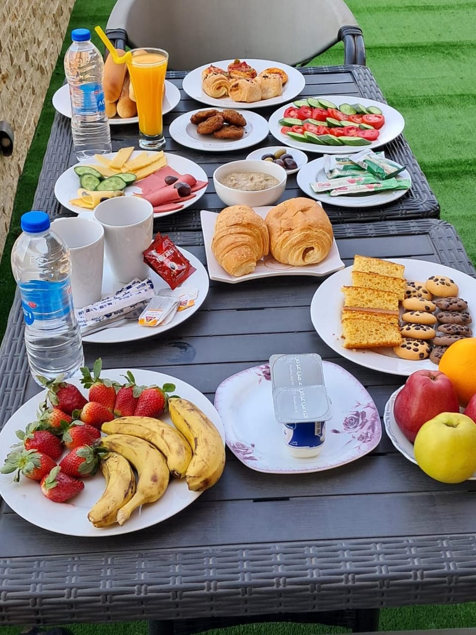 Restaurant/places to eat, Food and drinks, Food, Breakfast, Continental breakfast