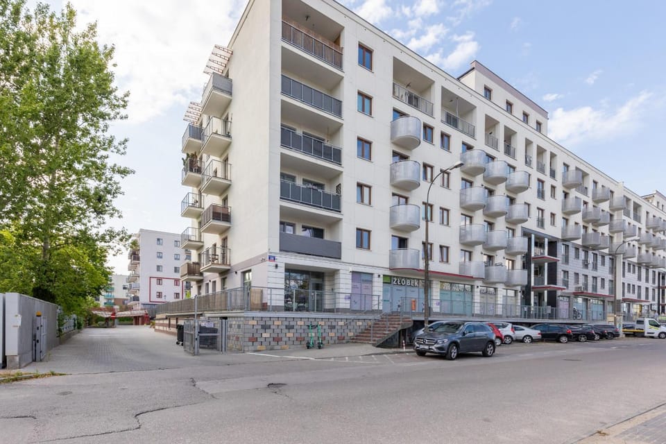 Property building, Off site, Neighbourhood
