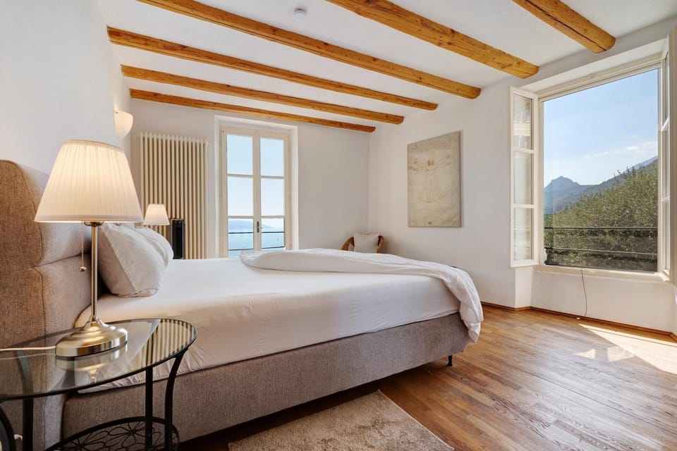 Property building, Living room, Bedroom