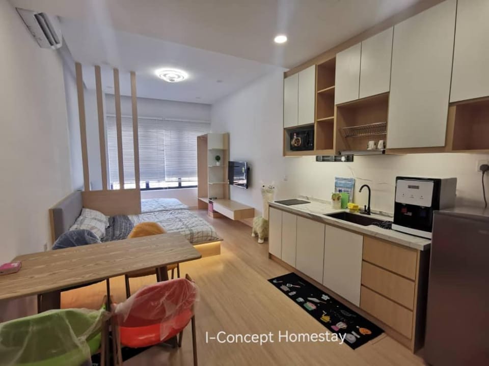 Coffee/tea facilities, Kitchen or kitchenette, Dining area, dishwasher, minibar