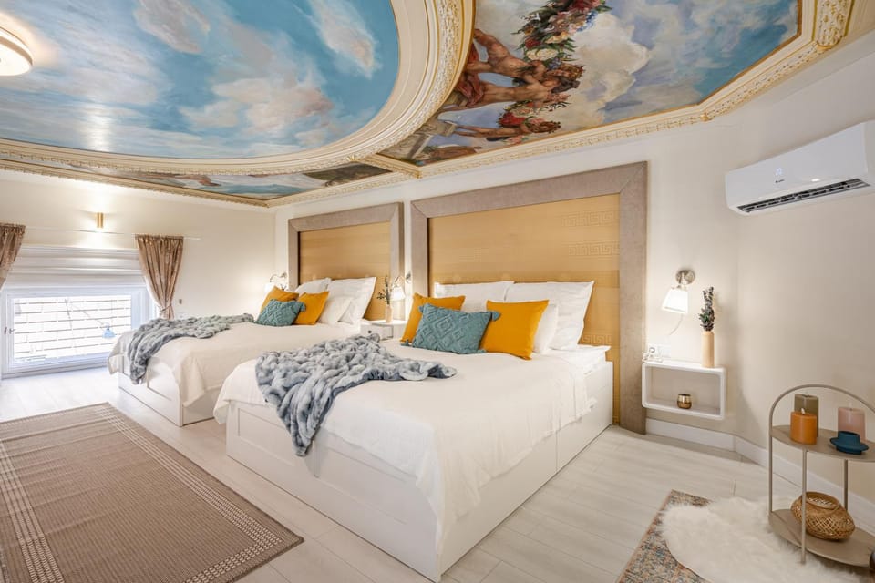 Bedroom, air conditioner