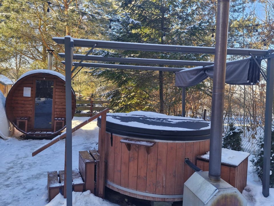 Domek Wypoczynkowy całoroczny U Agi z balią z jacuzzi i sauną House in Pomeranian Voivodeship