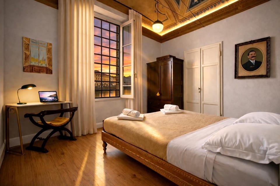 View (from property/room), Photo of the whole room, Seating area, Bedroom, River view