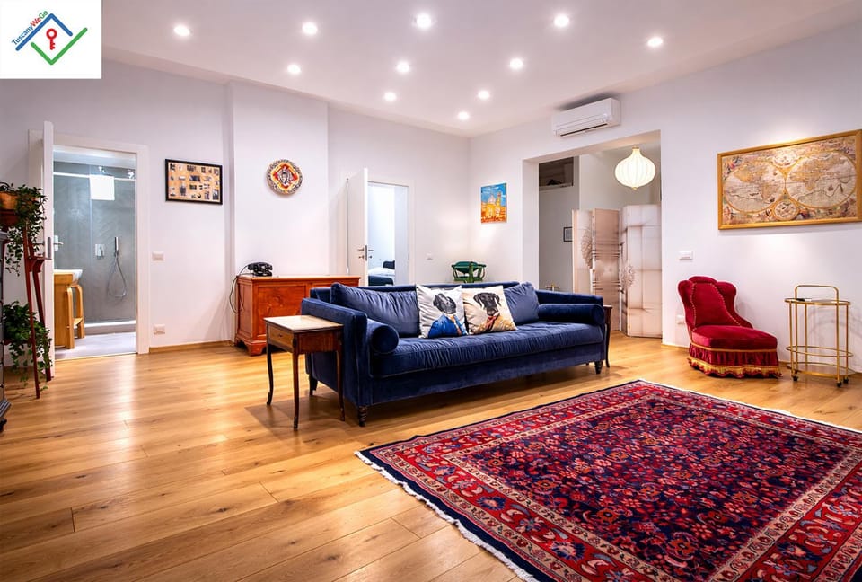 Communal lounge/ TV room, TV and multimedia, Living room, air conditioner