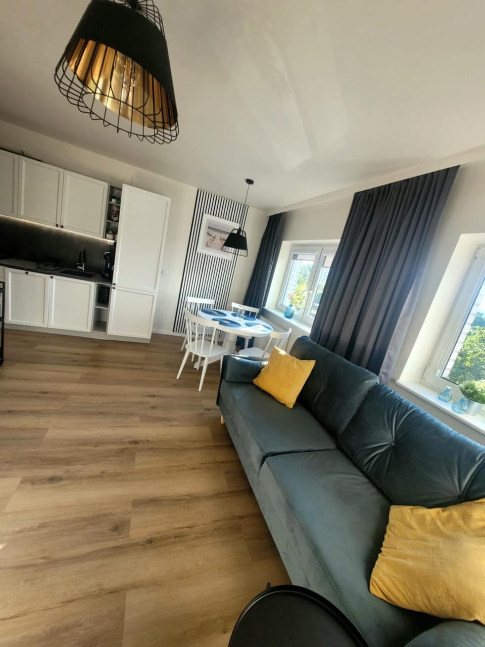 Living room, Dining area