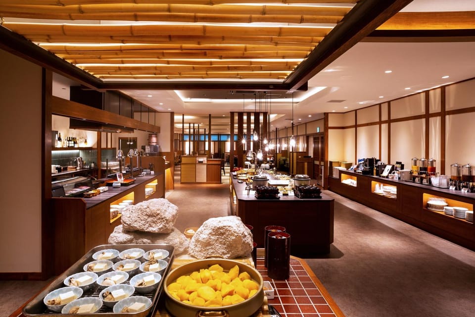 Restaurant/places to eat, Food and drinks, Food