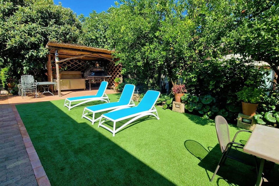 Romantic Garden Villa in Sorrento