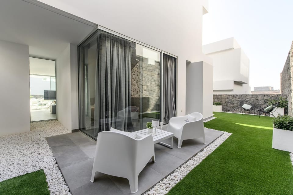 Patio, Patio, Balcony/Terrace, Inner courtyard view