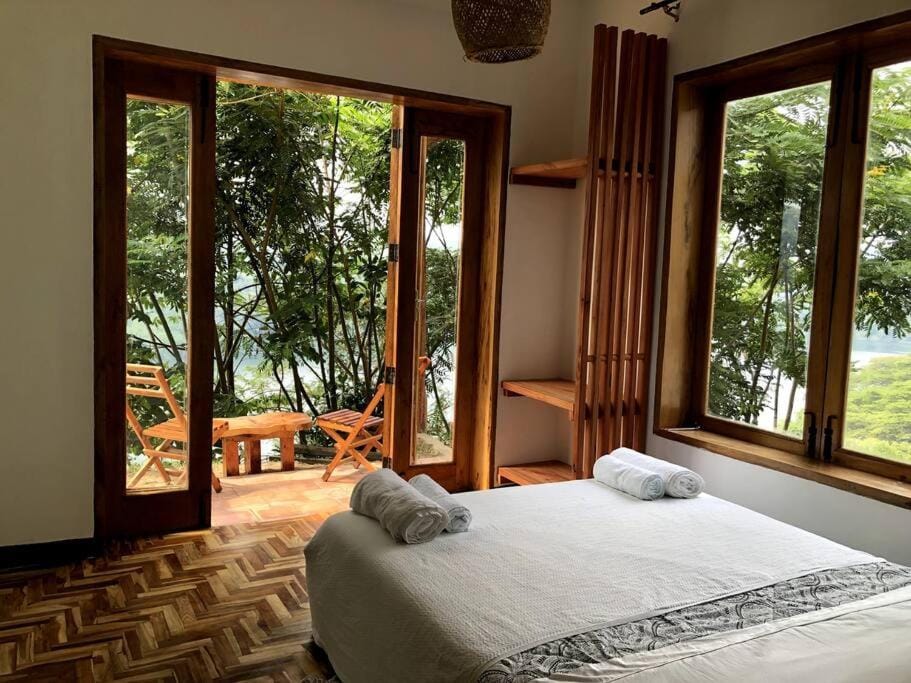 Bed, Balcony/Terrace, Bedroom