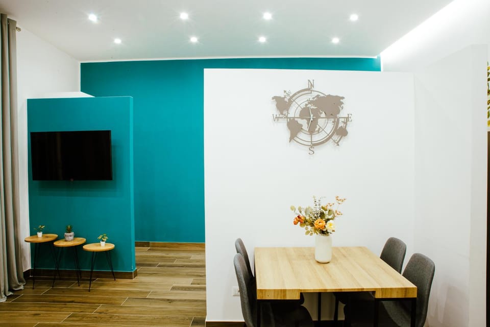 Communal lounge/ TV room