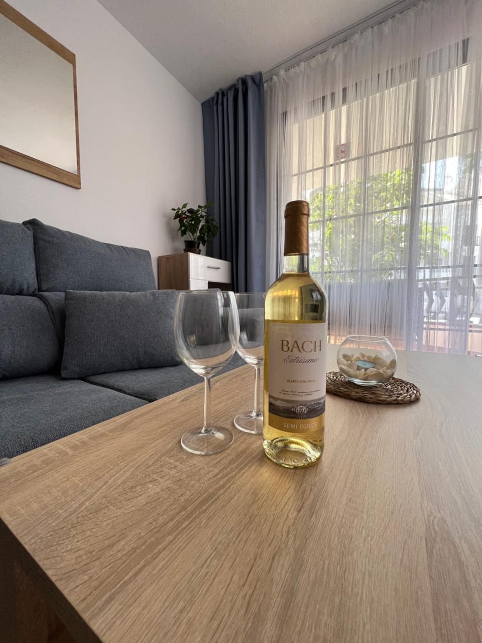 Living room, Alcoholic drinks