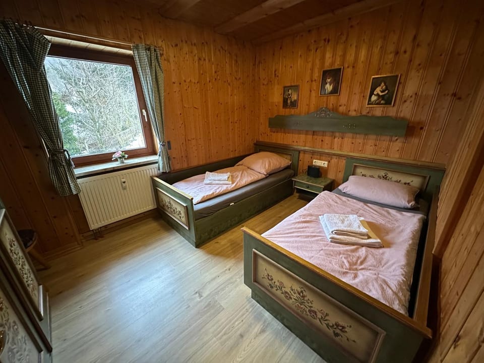Uriges Apartment + Schönblick + mitten im Bayerischen Wald + WLAN kostenfrei Apartment in Bavaria
