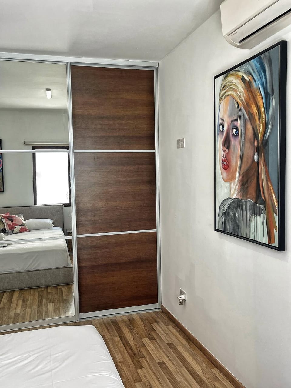 Bed, Decorative detail, Bedroom, wardrobe, air conditioner