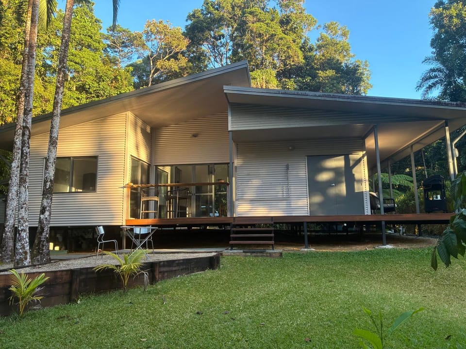 Property building, Day, Natural landscape