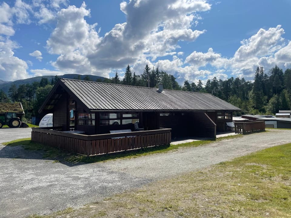 Midttun Camping og Feriehytter Campground/ 
RV Resort in Vestland