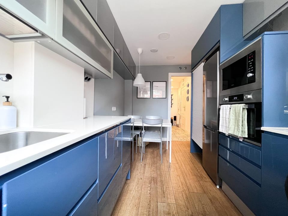 Kitchen or kitchenette, Dining area, dishwasher, minibar, pet friendly, stove