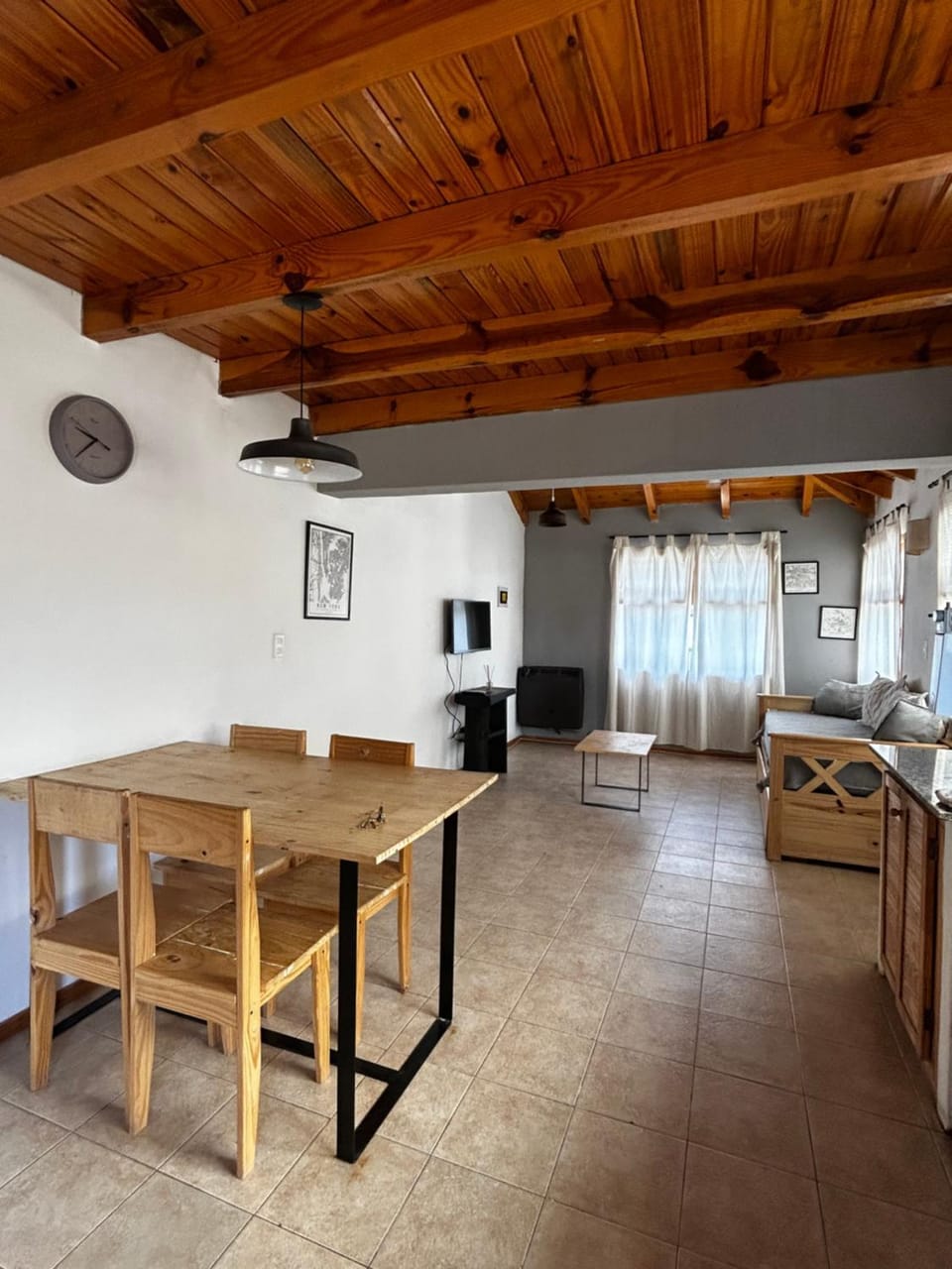 TV and multimedia, Living room, Dining area