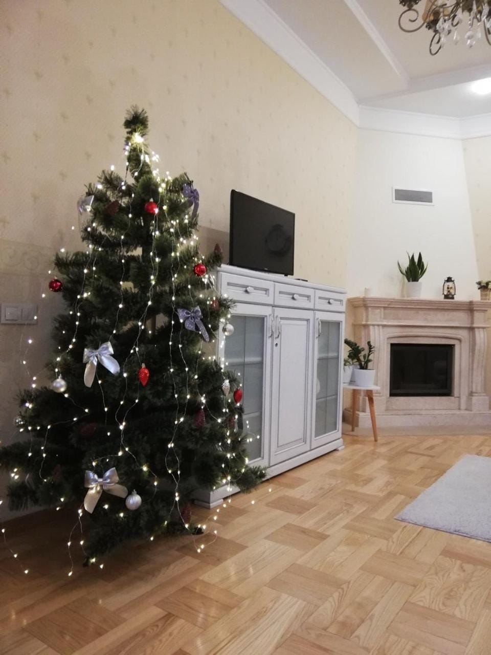 Communal lounge/ TV room