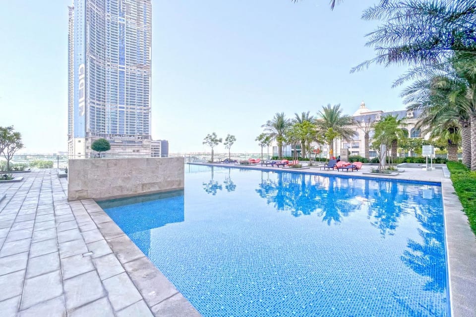 Swimming pool, Swimming pool