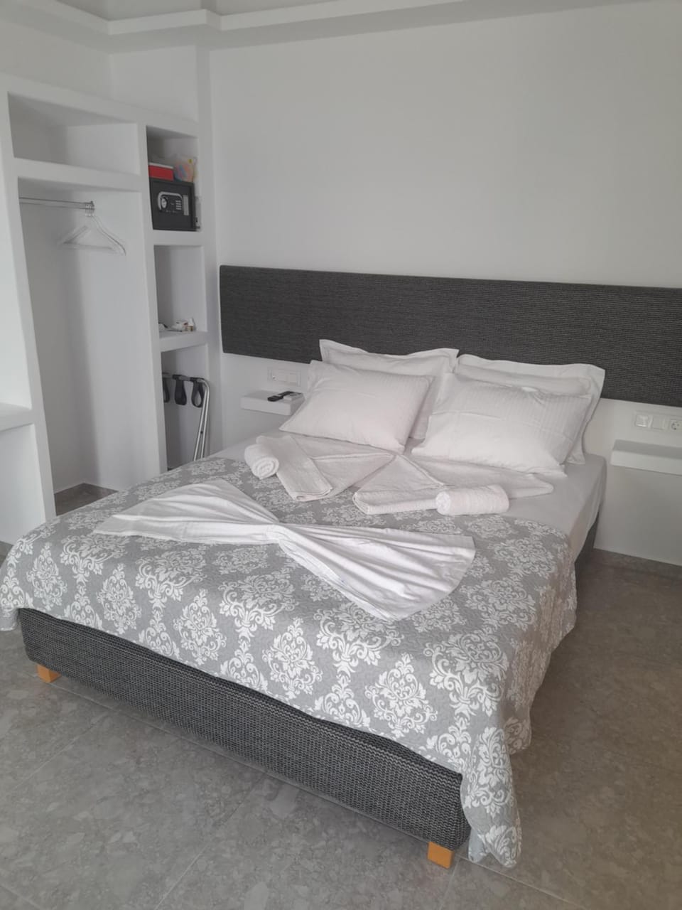 Sand rooms Antiparos Hotel in Decentralized Administration of the Aegean
