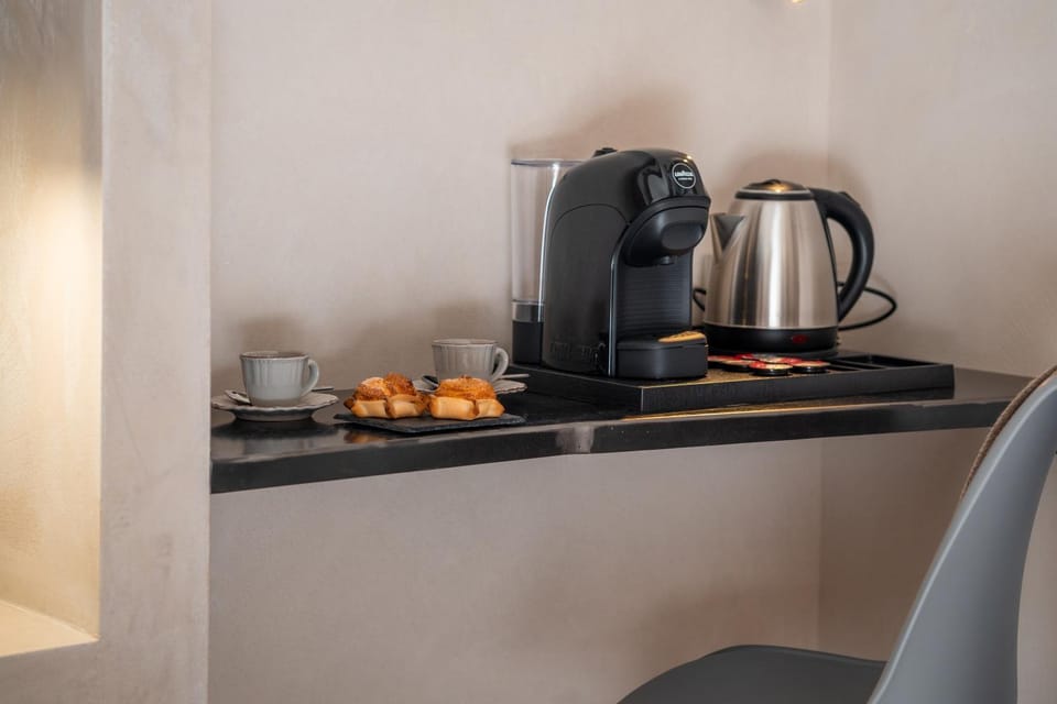 Coffee/tea facilities