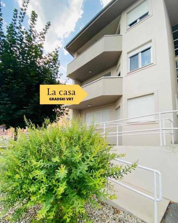 Property building, Location