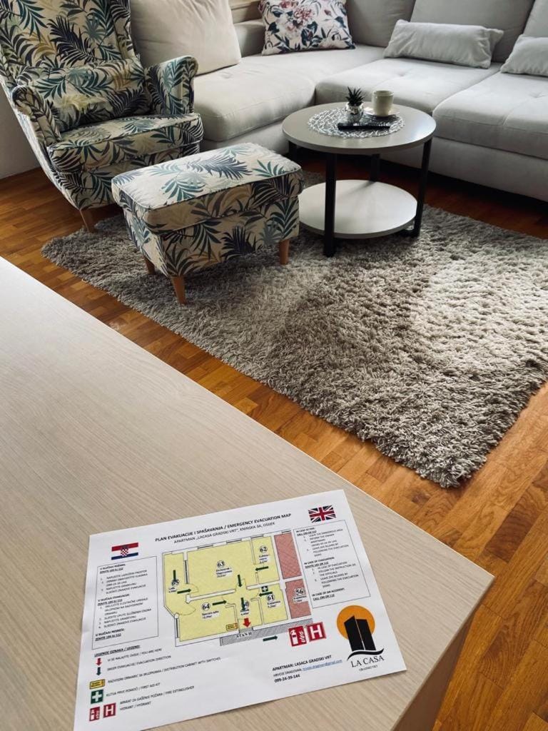 Living room, Seating area, Floor plan