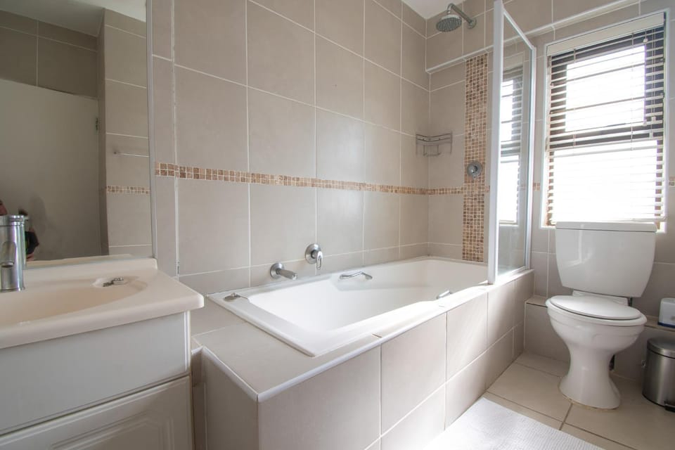 Toilet, Bathroom, Bath