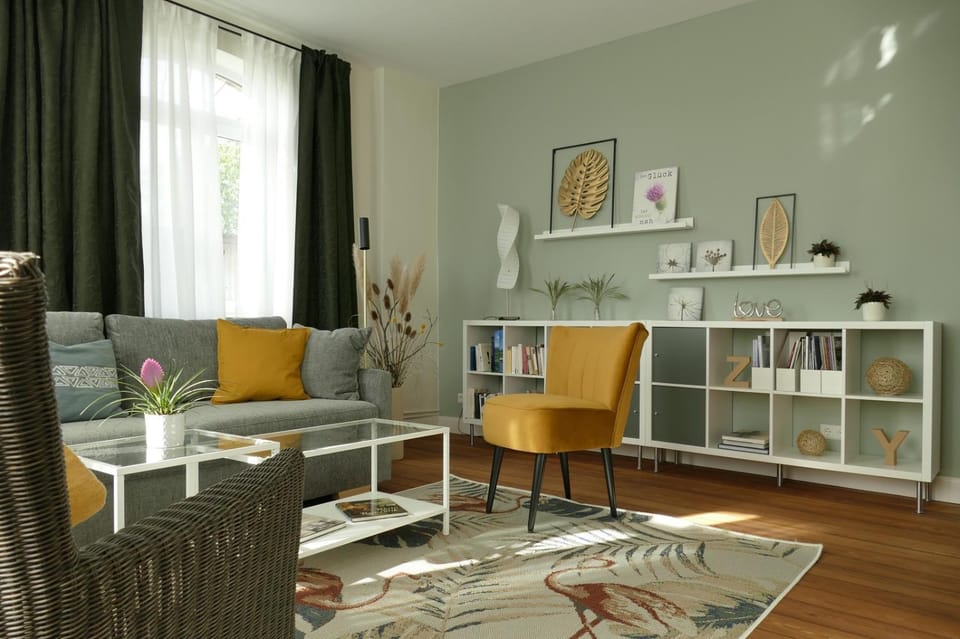 Living room, Seating area