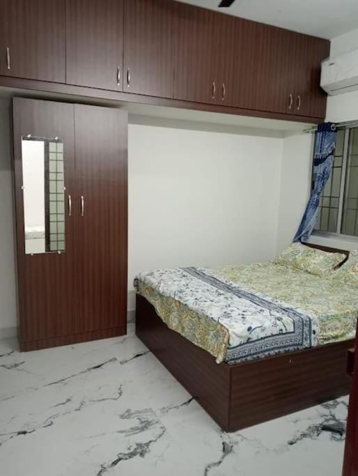 Variyar Service Apartments Unit C 1st Floor Apartment in Tamil Nadu