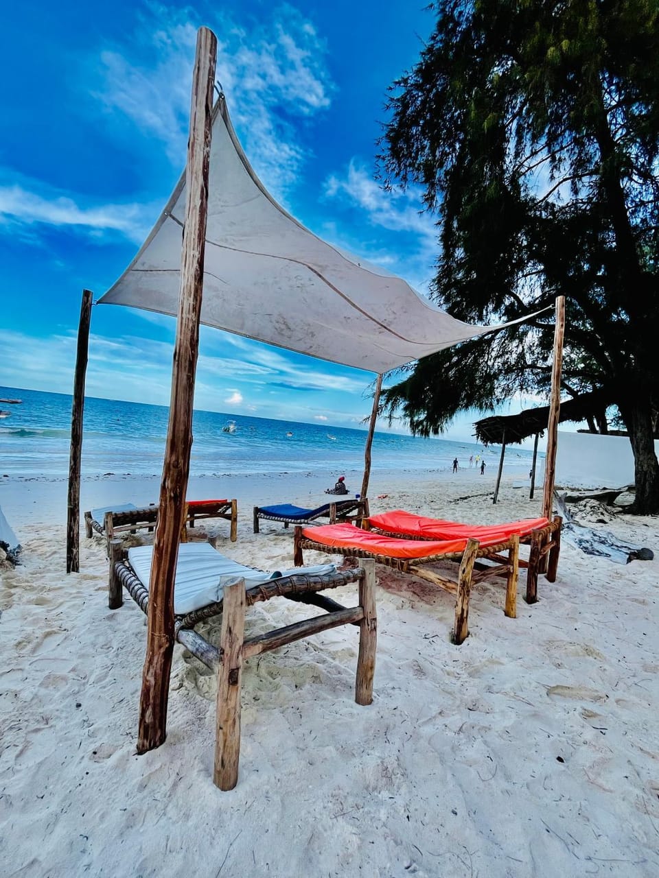 Nearby landmark, Natural landscape, Beach, sunbed