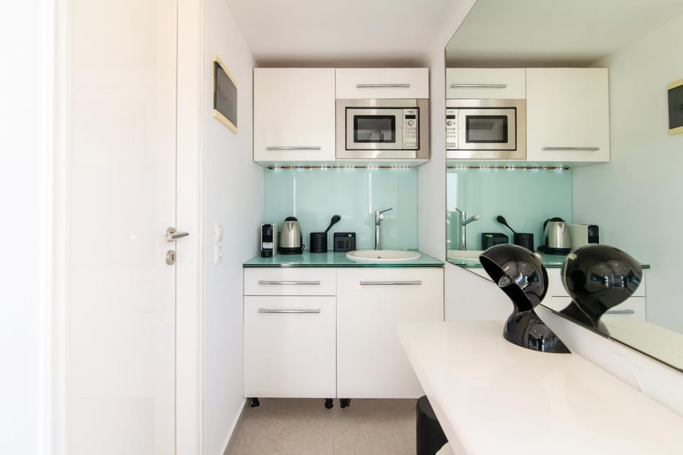 Coffee/tea facilities, Kitchen or kitchenette, minibar