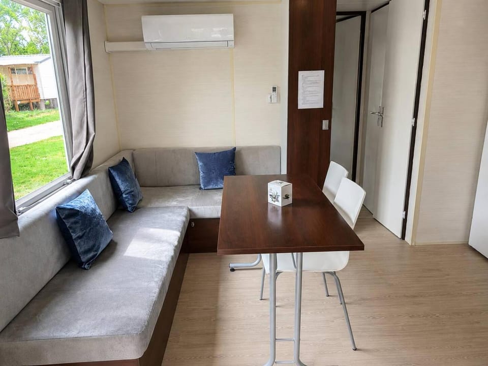 Mobil Home Cosy proche Europa park &Colmar-2 chambres-Clim Apartment in Baden-Württemberg