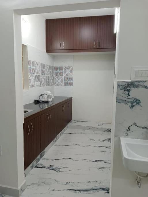 Variyar Service Apartments Unit E 2nd Floor Apartment in Tamil Nadu