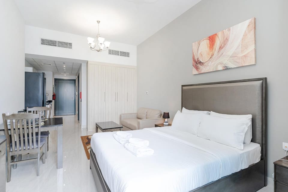 Bed, Seating area
