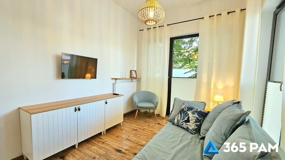 TV and multimedia, Living room, Photo of the whole room, Seating area