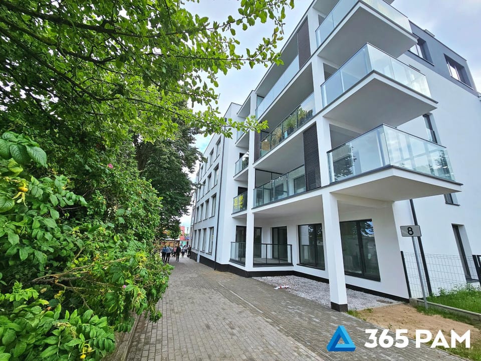 Property building, Day, Neighbourhood, Street view