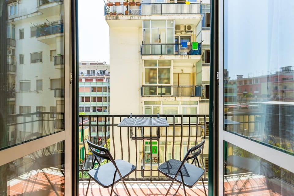 View (from property/room), Balcony/Terrace