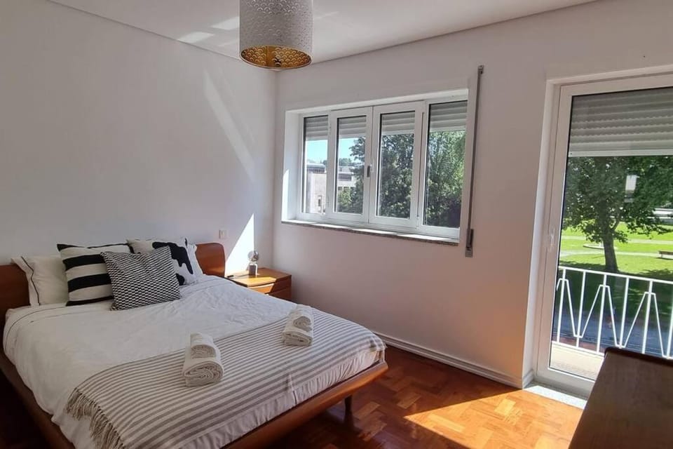 Bed, View (from property/room), Balcony/Terrace, Photo of the whole room, Bedroom, towels