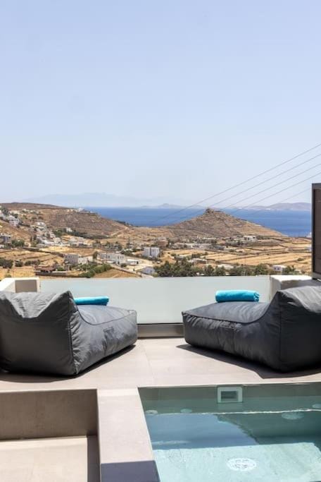 Patio, Day, Natural landscape, View (from property/room), Landmark view, Mountain view, Sea view