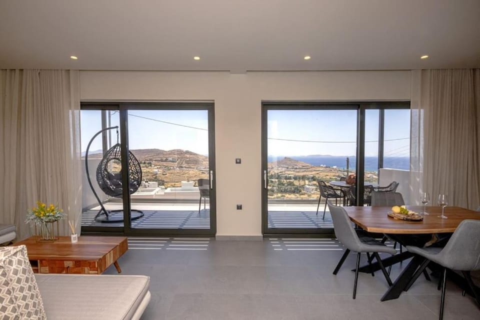 Balcony/Terrace, Living room, Seating area, Mountain view, Sea view