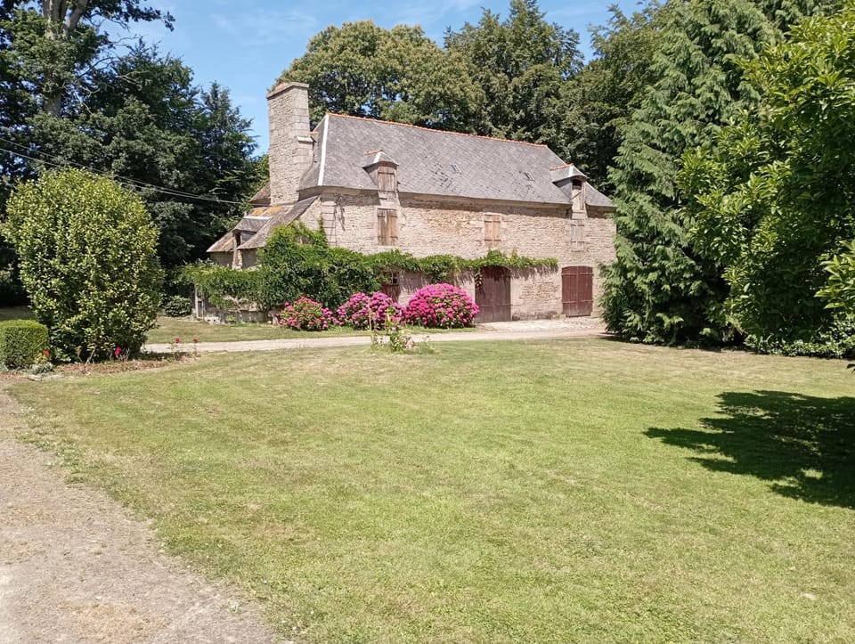 chateau du Bois-Riou Bed and Breakfast in Brittany