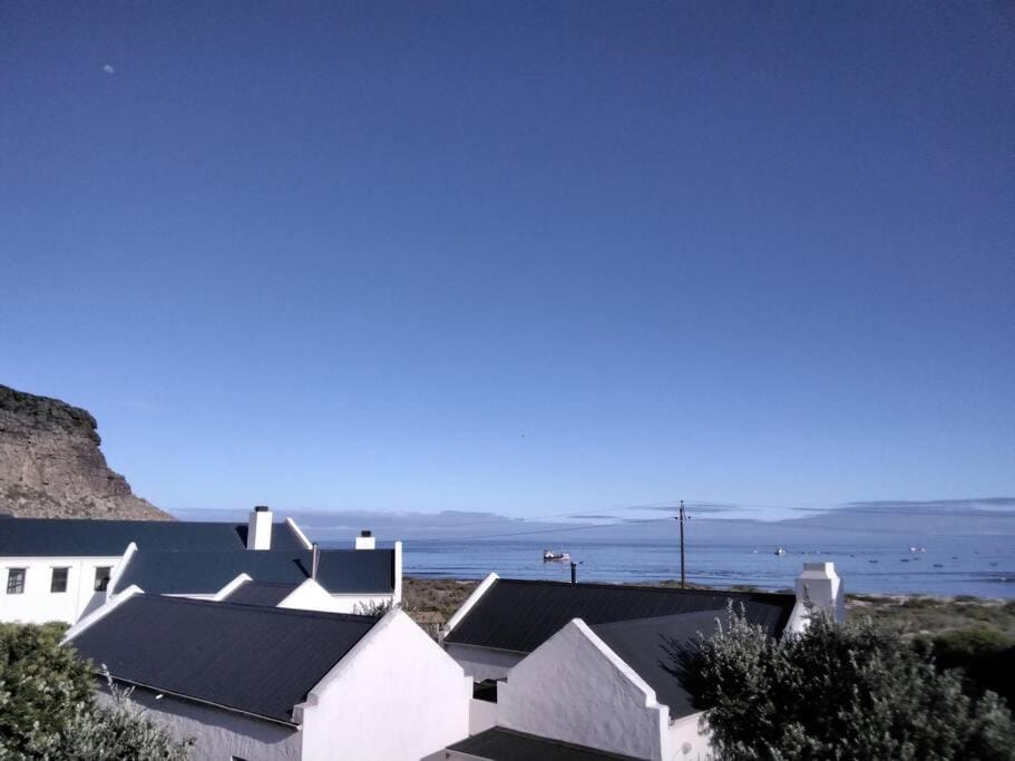 Natural landscape, Mountain view, Sea view