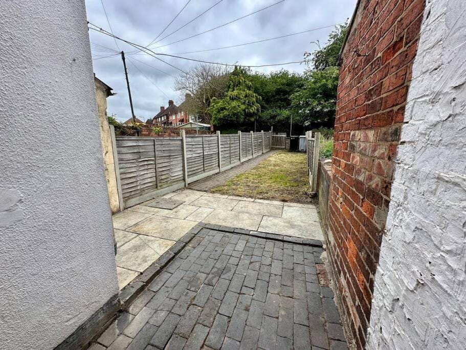 EasyRest House 3 Grantham - 5 Beds & Free Parking - Easy Location - Access to A1, Town Centre & Shops Apartment in Grantham