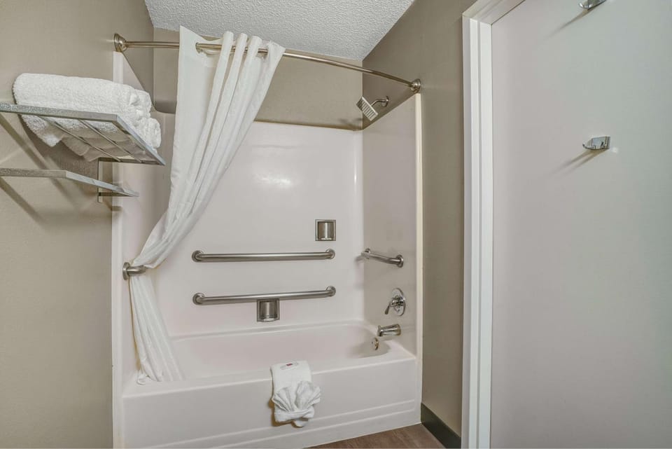 Bathroom, Facility for disabled guests
