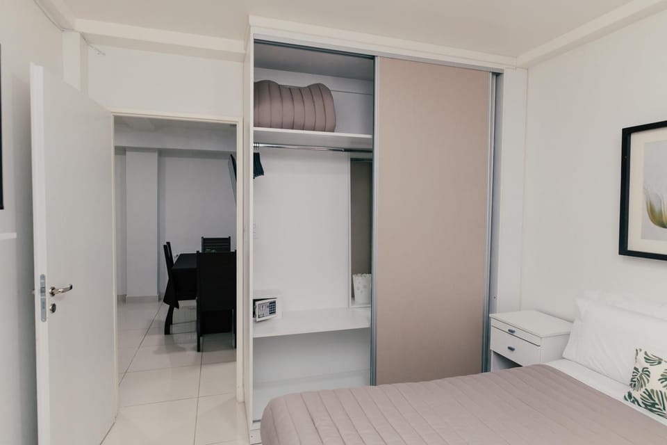 Bedroom, safe, wardrobe